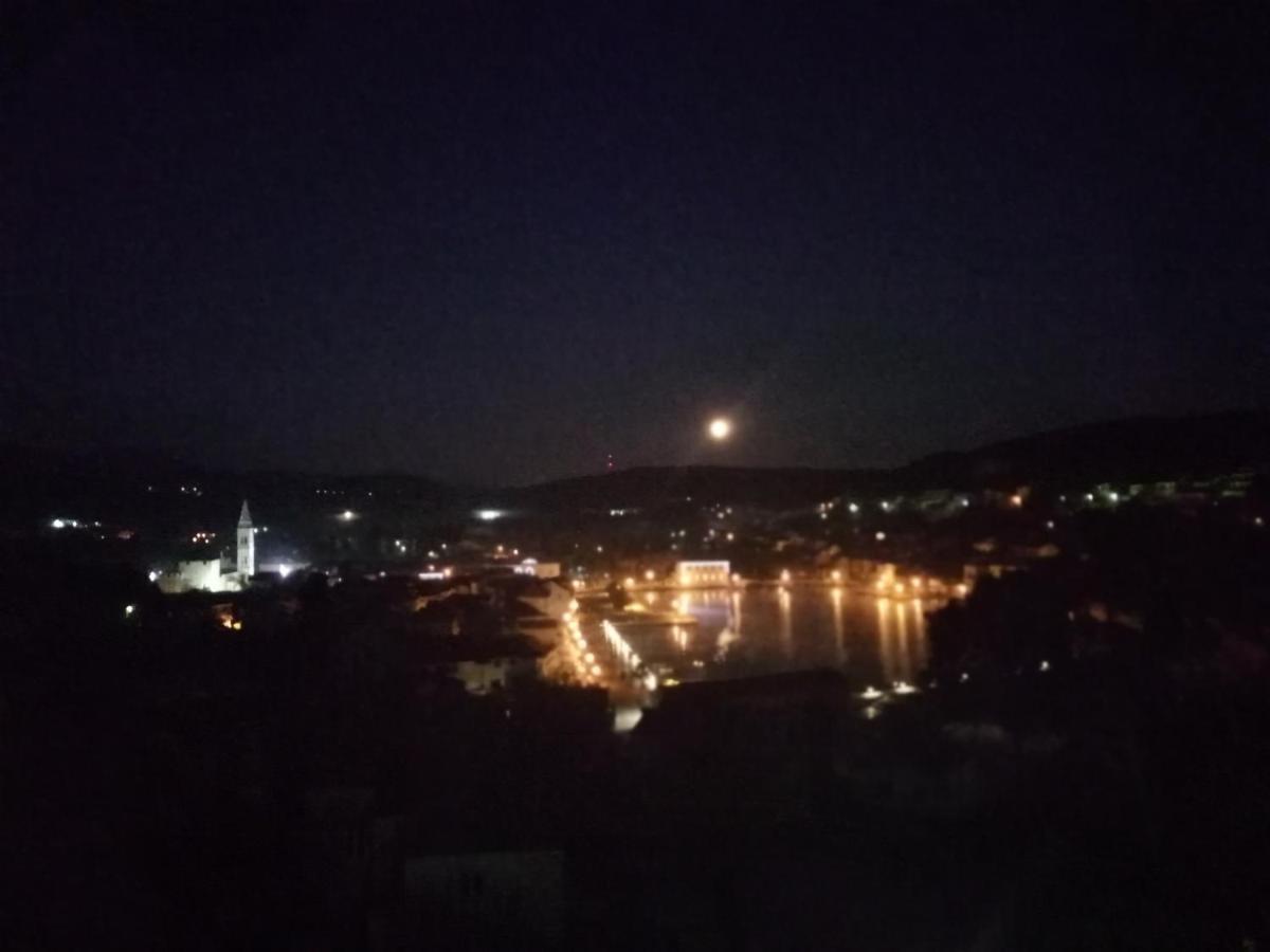 Apartment Sea View Jelsa  Dış mekan fotoğraf