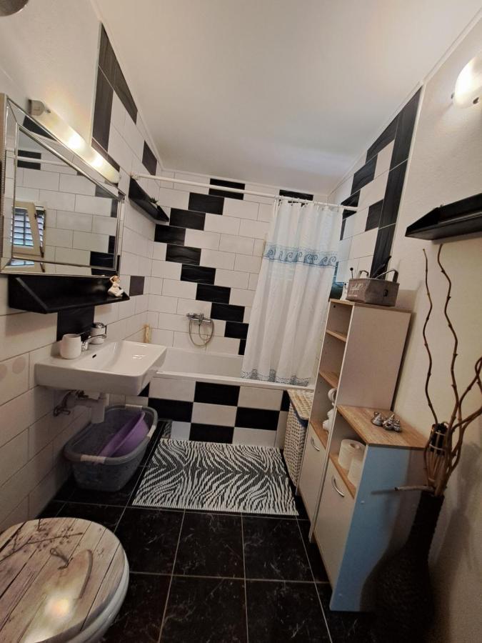 Apartment Sea View Jelsa  Dış mekan fotoğraf